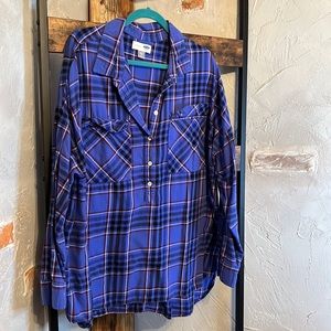 Old Navy ladies blue flannel, size XXL
